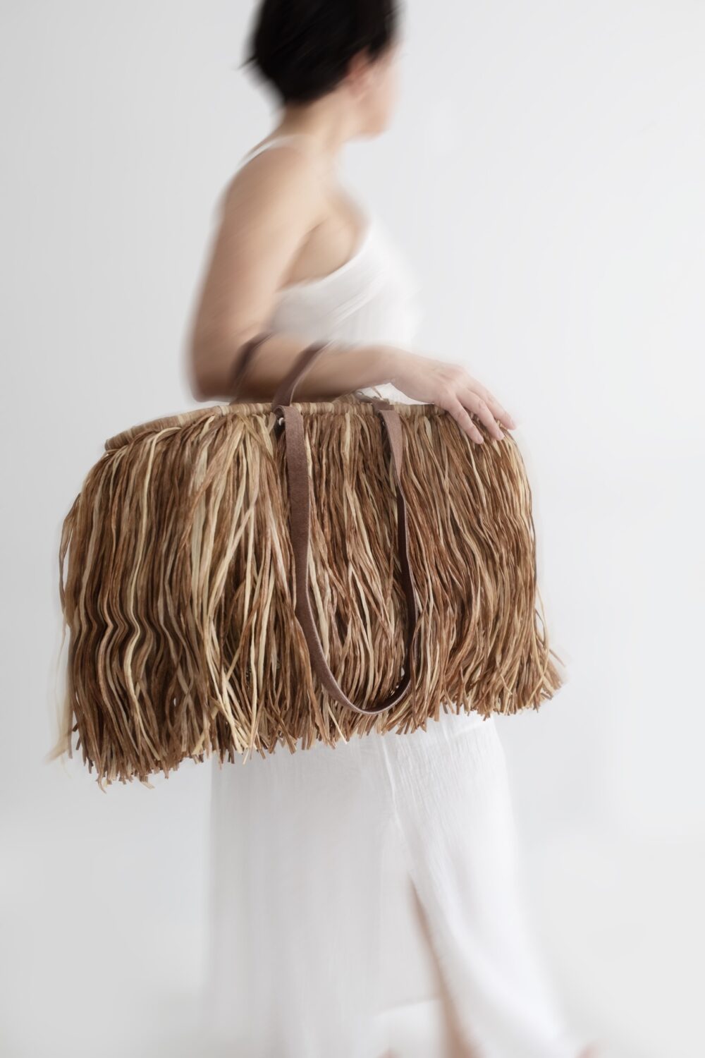 Grand Straw shoulder bag multi beige with leather handles - Image 6