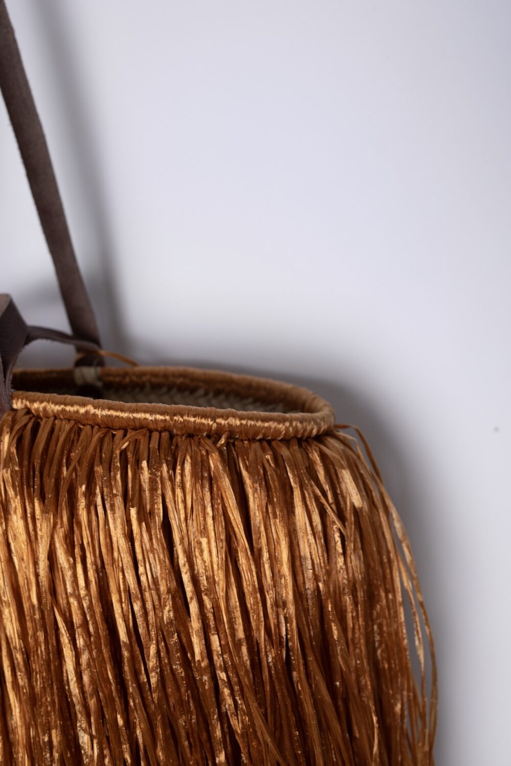 Tote Straw shoulder bag bronze with leather handles - Image 4