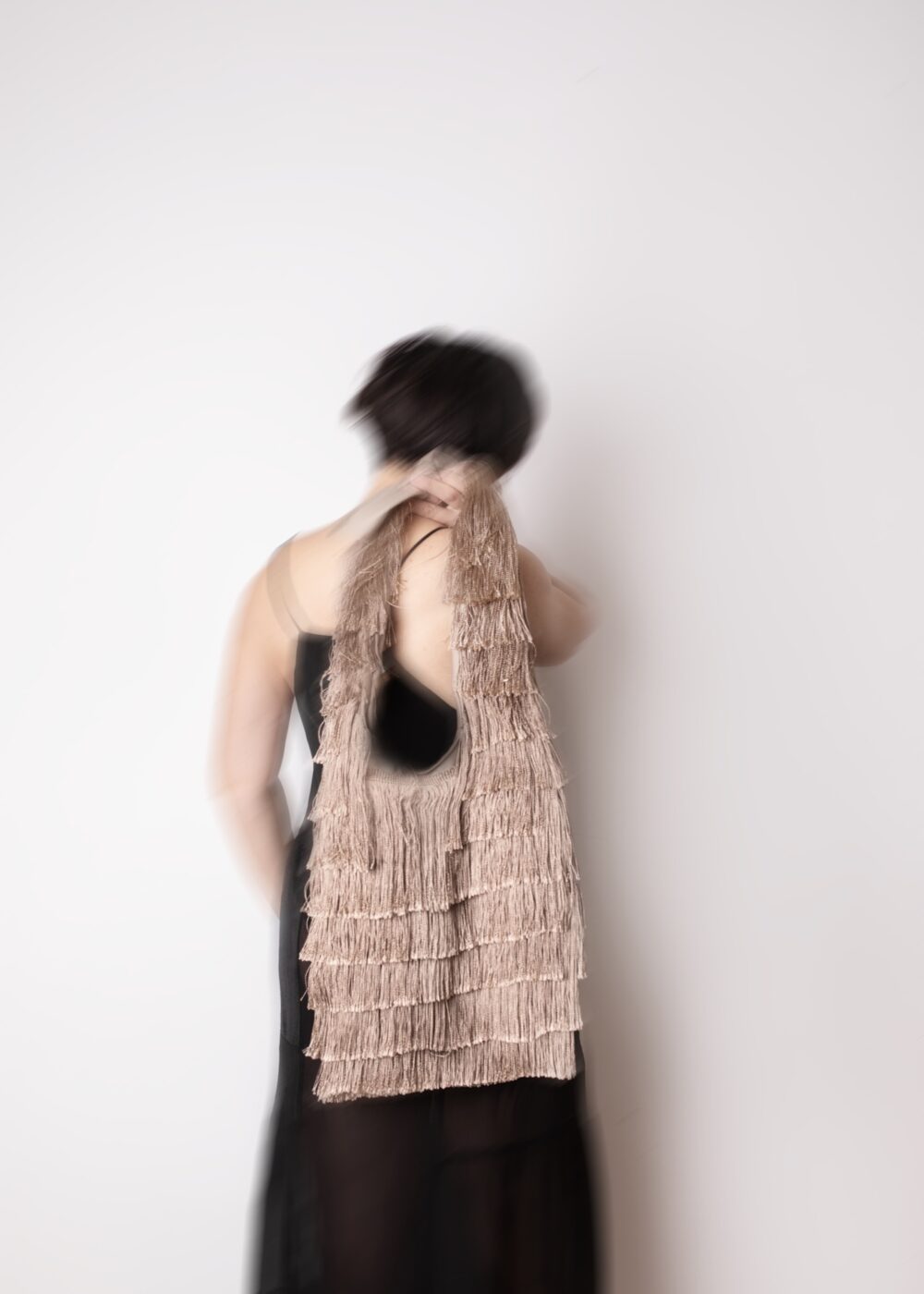 Beige bag fully covered with fringes - Image 2