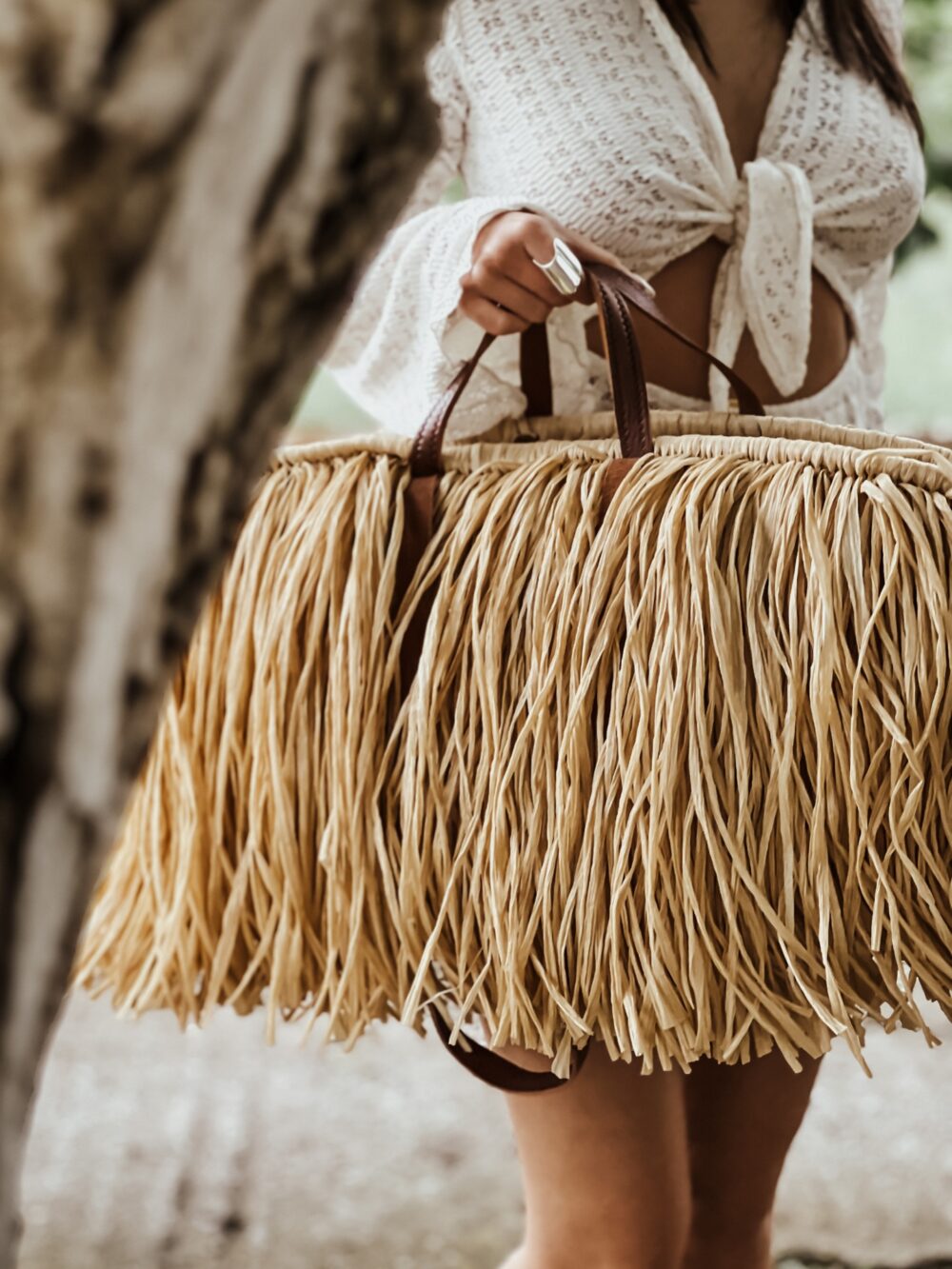 Grand Straw shoulder bag beige with leather handles - Image 2