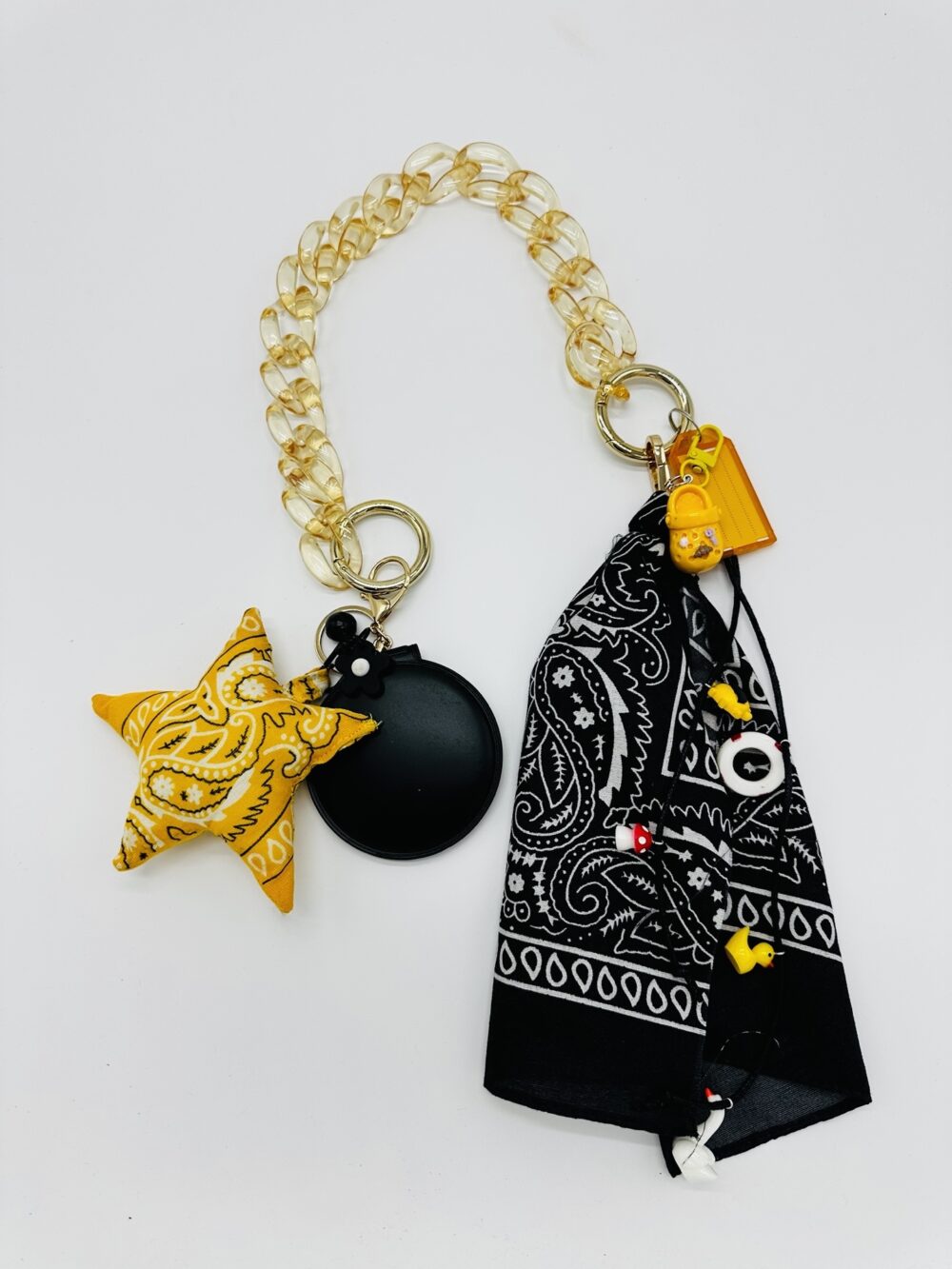 Bandana Yellow Charm - Image 3